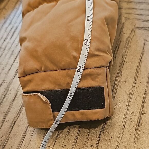 Boys tan hooded puffer jacket size 5/6 - Picture 6 of 13